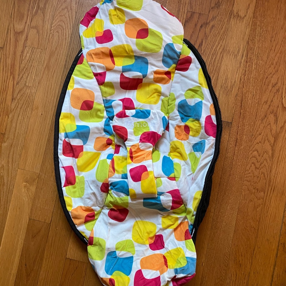 Mamaroo seat fabric